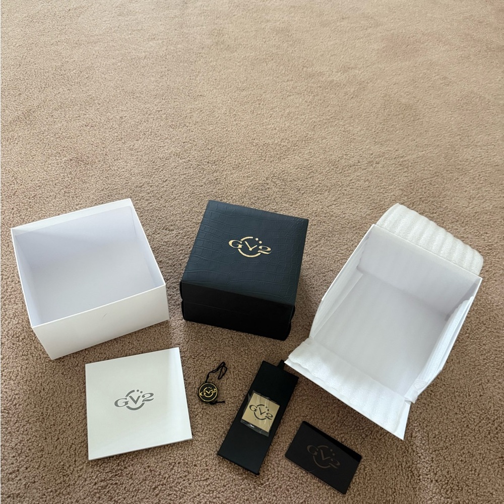 GV2 Women’s or Men’s Watch Box for Storage or Display. Empty. - Picture 8 of 15